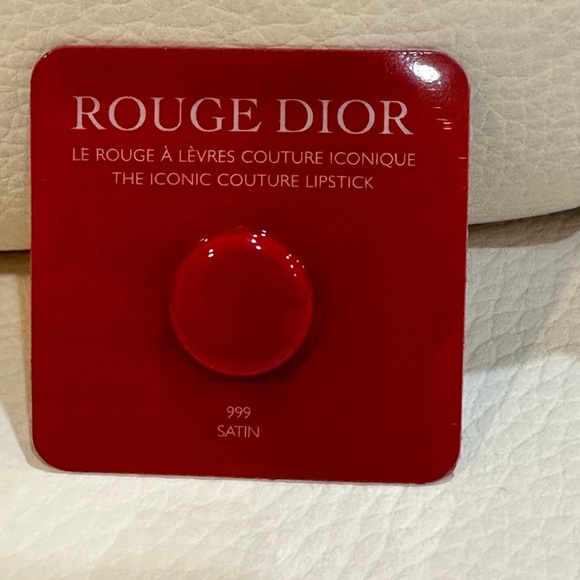 DIOR Rouge Dior Lipstick (4 single-use shades) with a Black Small Drawing Bag - Picture 6 of 9